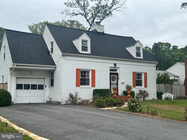 9104 8TH ST, Lanham, MD 20706