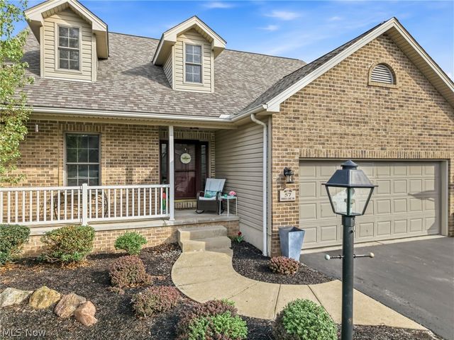 57 Timber Lake Drive, Hubbard, OH 44425