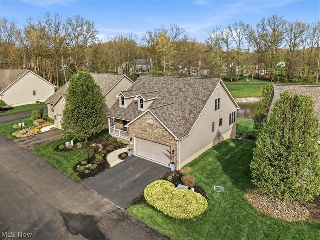 57 Timber Lake Drive, Hubbard, OH 44425