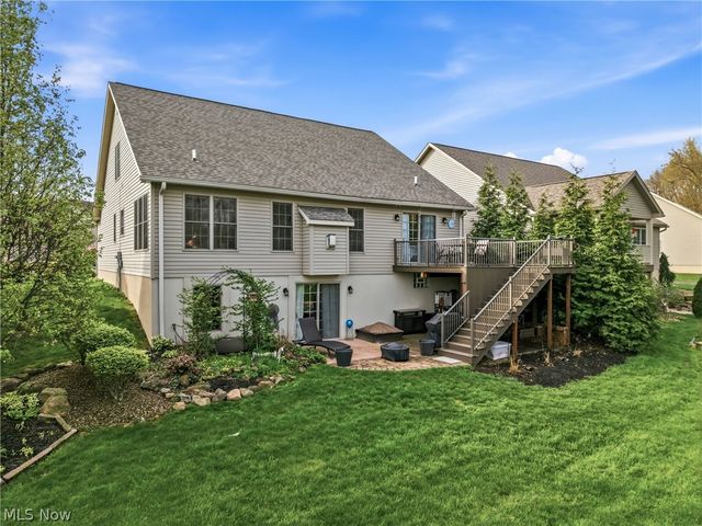 57 Timber Lake Drive, Hubbard, OH 44425