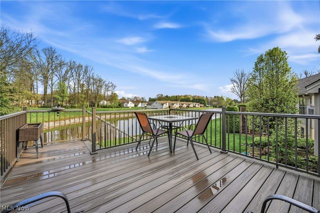 57 Timber Lake Drive, Hubbard, OH 44425