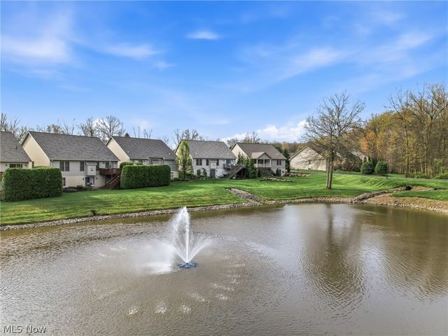 57 Timber Lake Drive, Hubbard, OH 44425