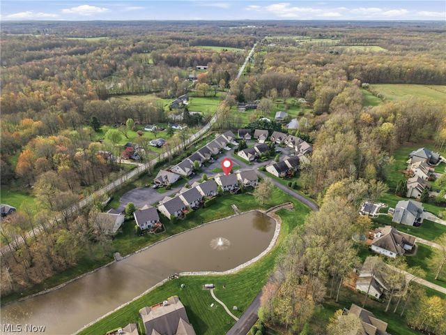 57 Timber Lake Drive, Hubbard, OH 44425