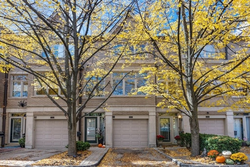 2715 N Janssen Avenue, Chicago, IL 60614 — exterior