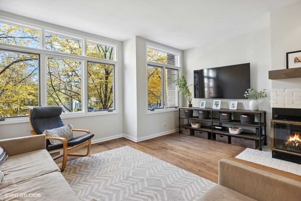 2715 N Janssen Avenue, Chicago, IL 60614 — photo 3