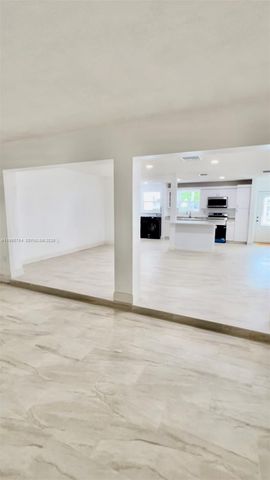 1800 SW 87th Ave, Miami, FL 33165