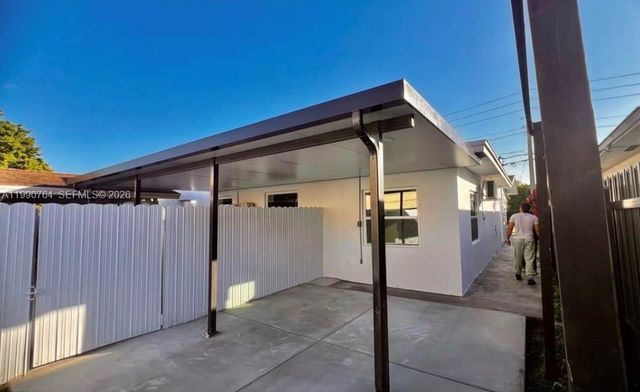 1800 SW 87th Ave, Miami, FL 33165