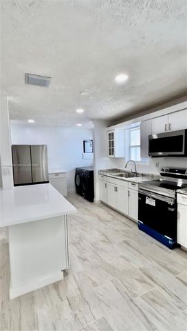 1800 SW 87th Ave, Miami, FL 33165