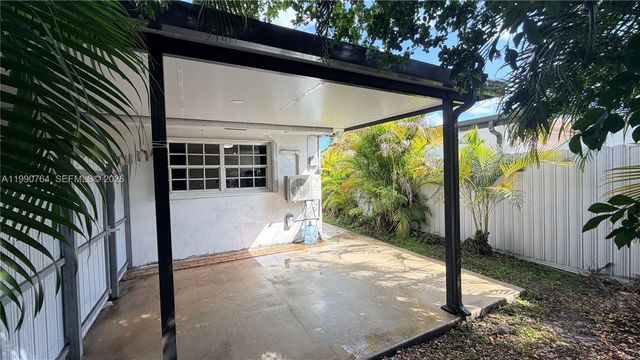 1800 SW 87th Ave, Miami, FL 33165