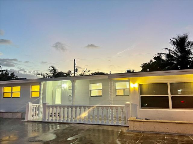 1800 SW 87th Ave, Miami, FL 33165