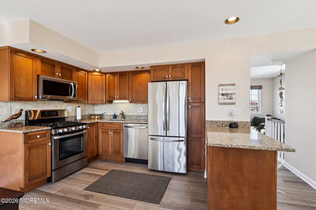 360 Captains Walk 60, Forked River, NJ 08731
