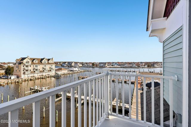 360 Captains Walk 60, Forked River, NJ 08731