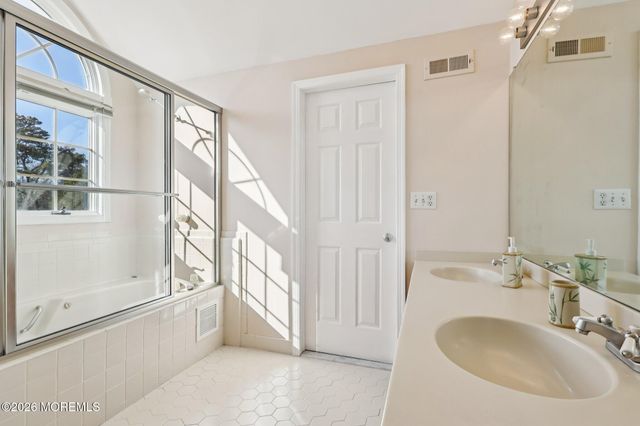 360 Captains Walk 60, Forked River, NJ 08731