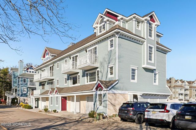 360 Captains Walk 60, Forked River, NJ 08731