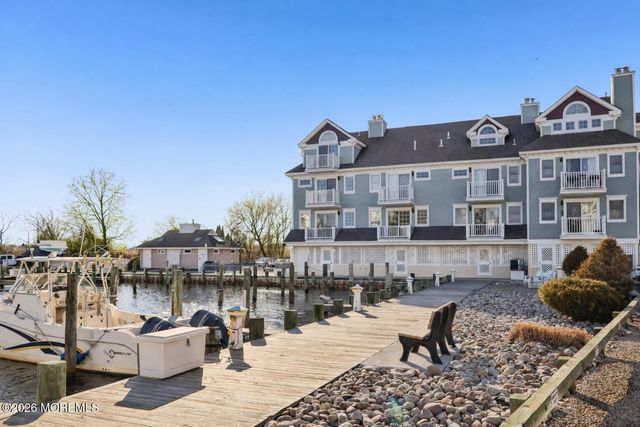 360 Captains Walk 60, Forked River, NJ 08731