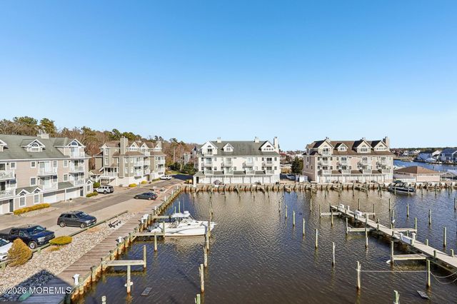 360 Captains Walk 60, Forked River, NJ 08731