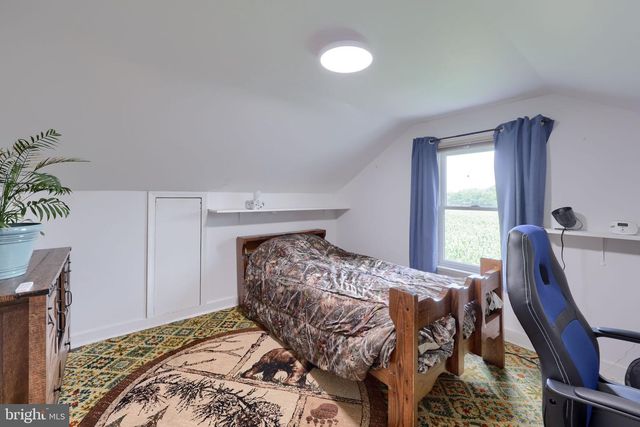 55 LARKSPUR LN, Elizabethtown, PA 17022