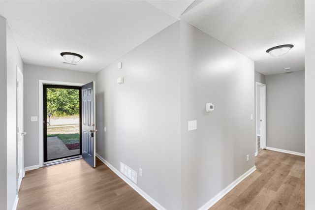 576 E CLEARVIEW DR, Columbia, MO 65202