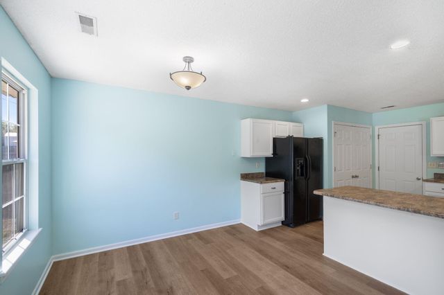 576 E CLEARVIEW DR, Columbia, MO 65202