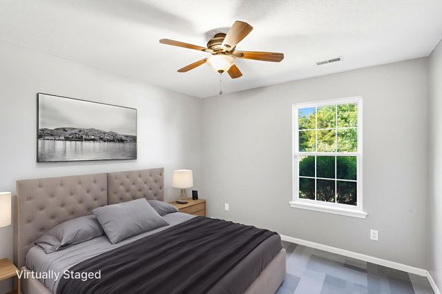 576 E CLEARVIEW DR, Columbia, MO 65202