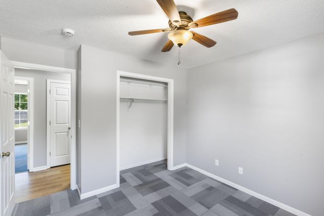 576 E CLEARVIEW DR, Columbia, MO 65202