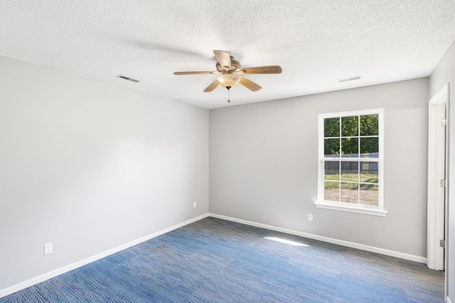 576 E CLEARVIEW DR, Columbia, MO 65202