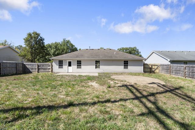576 E CLEARVIEW DR, Columbia, MO 65202