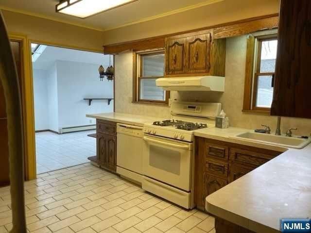 263 Phelps Avenue, Bergenfield, NJ 07621