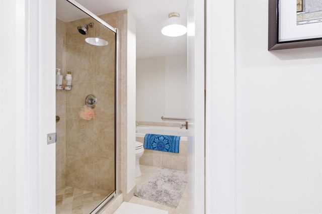 5800 Camino Del Sol Apt 106, Boca Raton, FL 33433