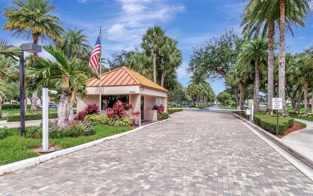 5800 Camino Del Sol Apt 106, Boca Raton, FL 33433
