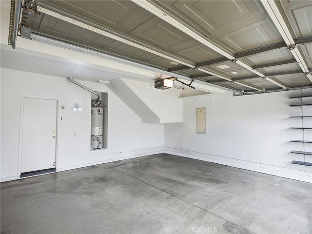 15689 Swan Rd, Fontana, CA 92337