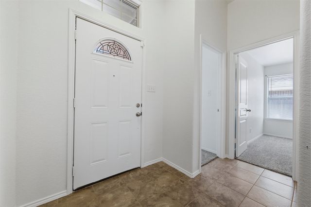 2312 Wakecrest Drive, Fort Worth, TX 76108