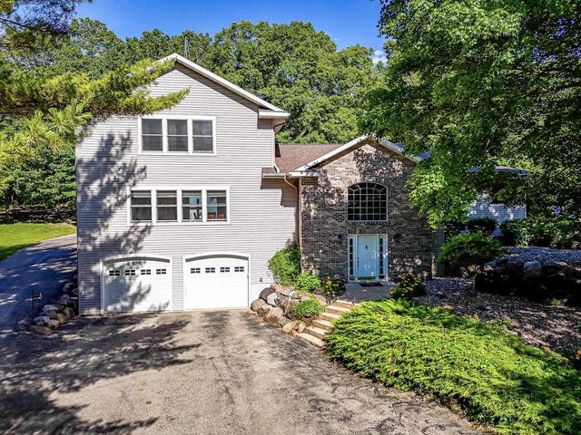 N2310 Wenham Road, Fort Atkinson, WI 53538