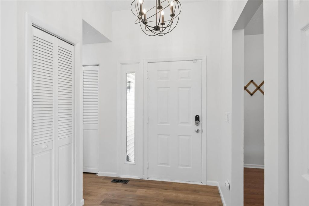 516 Lyon Drive, Buffalo Grove, IL 60089 — photo 2