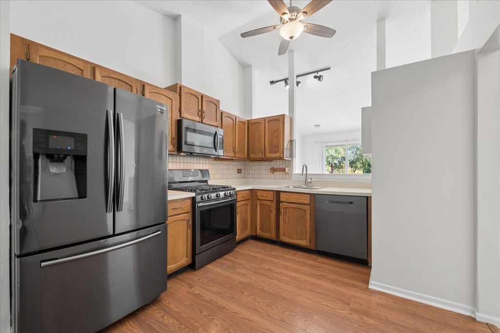 516 Lyon Drive, Buffalo Grove, IL 60089 — photo 3