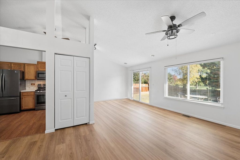 516 Lyon Drive, Buffalo Grove, IL 60089 — photo 5