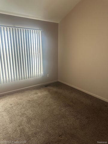 38 GEORGETOWN, Dearborn, MI 48126