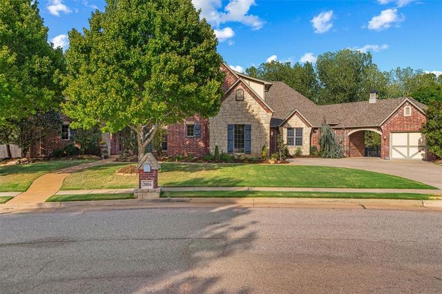 3904 Creek Bend Road, Edmond, OK 73003