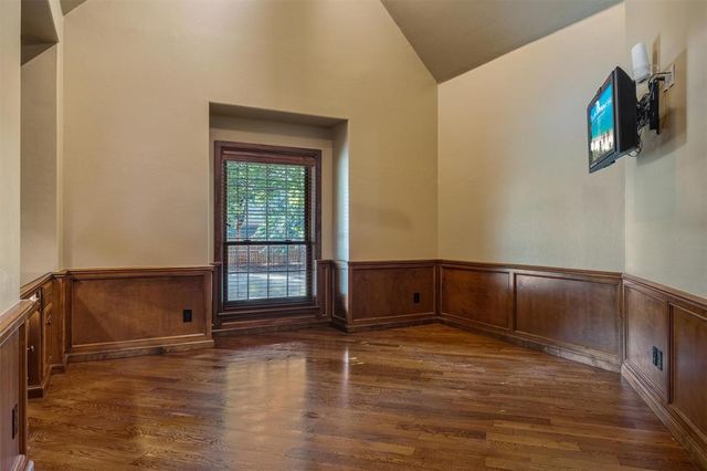 3904 Creek Bend Road, Edmond, OK 73003