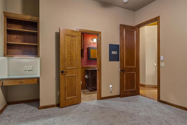 3904 Creek Bend Road, Edmond, OK 73003