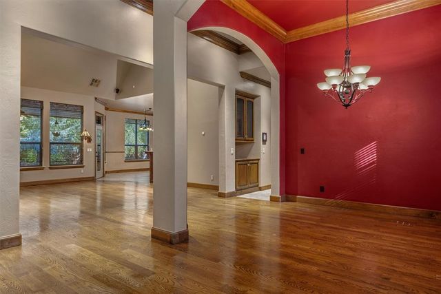 3904 Creek Bend Road, Edmond, OK 73003