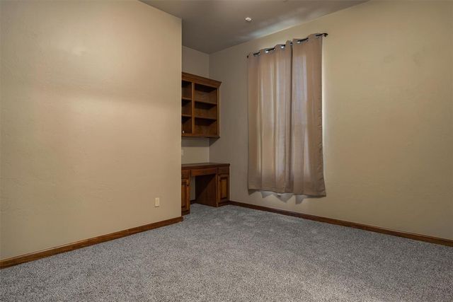 3904 Creek Bend Road, Edmond, OK 73003