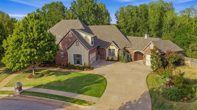 3904 Creek Bend Road, Edmond, OK 73003