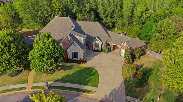 3904 Creek Bend Road, Edmond, OK 73003
