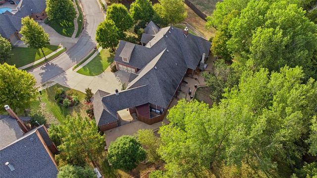 3904 Creek Bend Road, Edmond, OK 73003