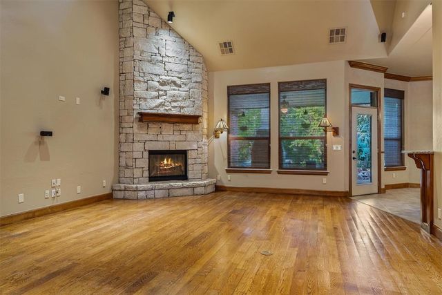 3904 Creek Bend Road, Edmond, OK 73003