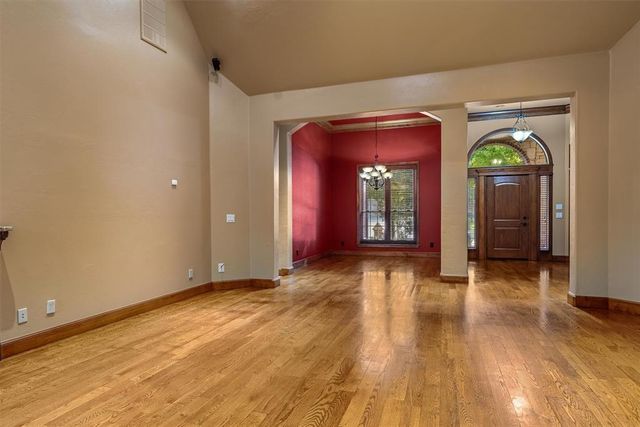 3904 Creek Bend Road, Edmond, OK 73003