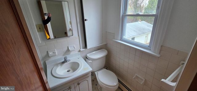 411 KERFOOT AVE, Front Royal, VA 22630