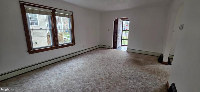 411 KERFOOT AVE, Front Royal, VA 22630