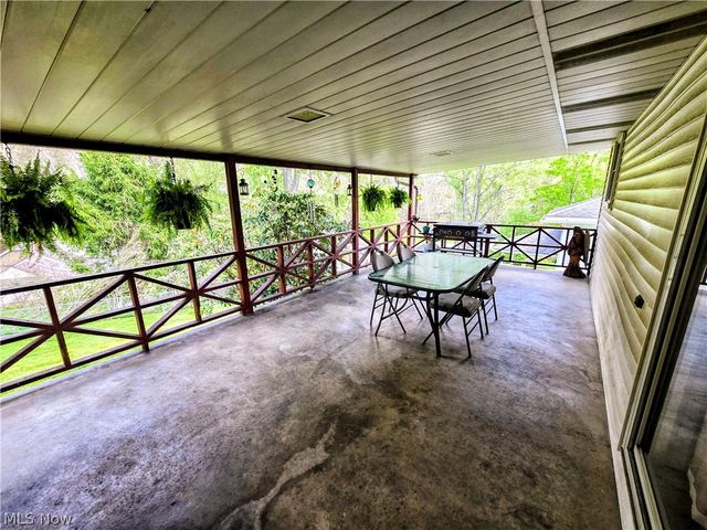 108 Theresa Drive, Weirton, WV 26062